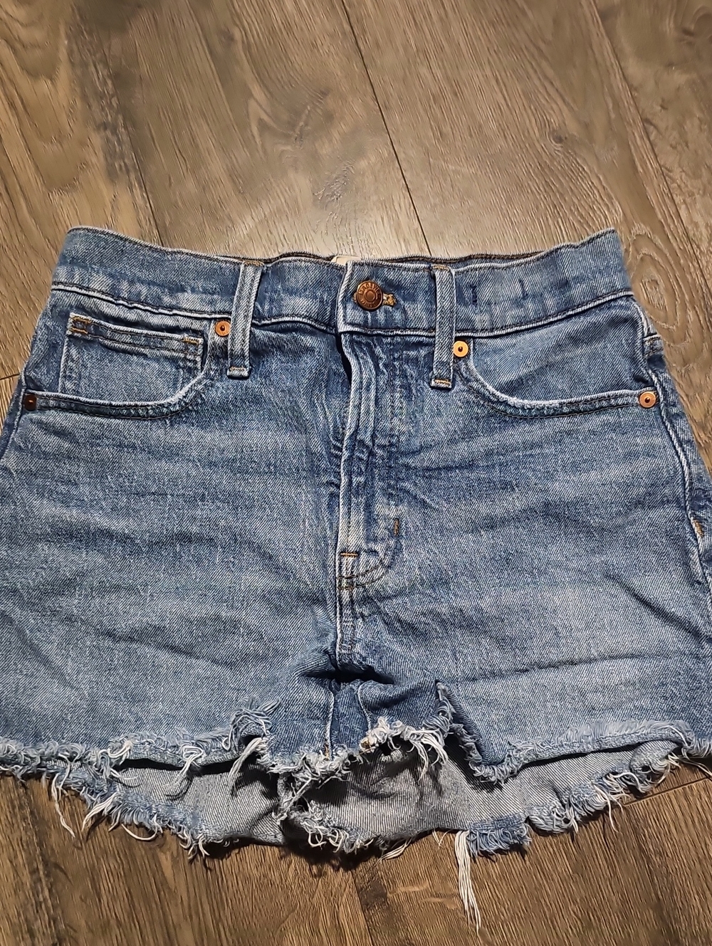 Madewell Shorts Light Blue Distressed Denim Cutoff  Size 26 Women